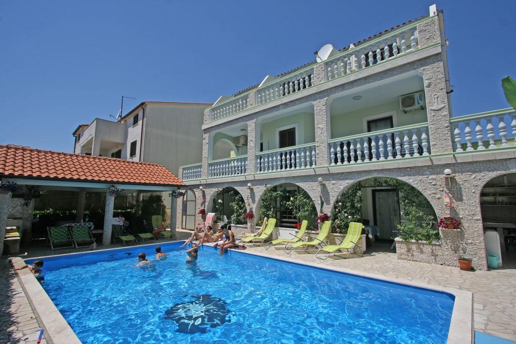Apartments & Rooms Lo & Mar Medulin Szoba fotó