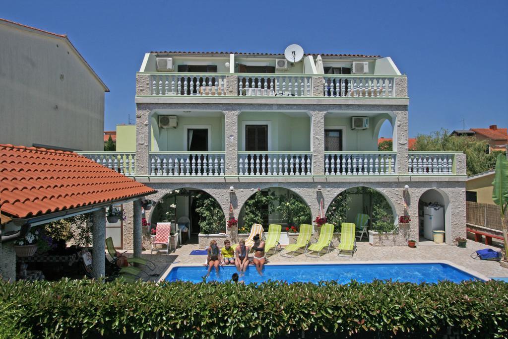 Apartments & Rooms Lo & Mar Medulin Kültér fotó